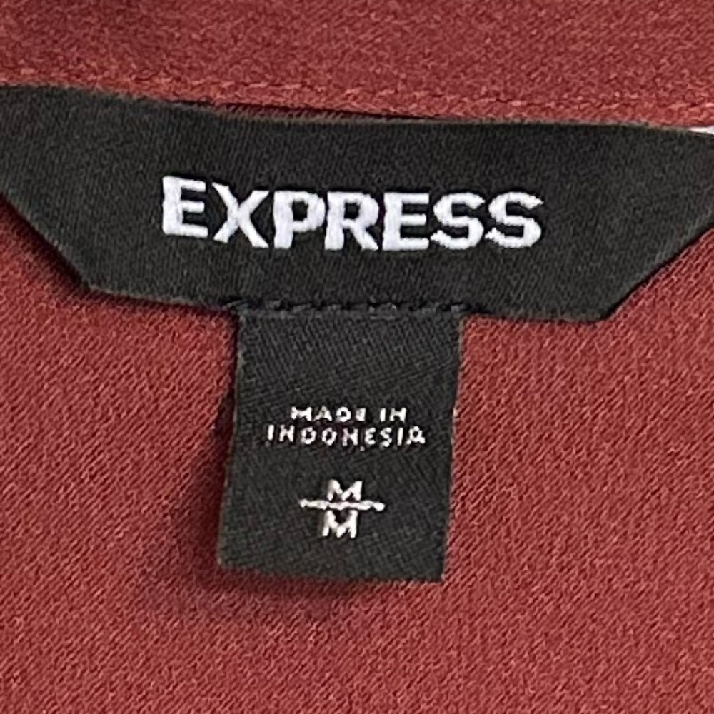 Express Top - Picture 4 of 12